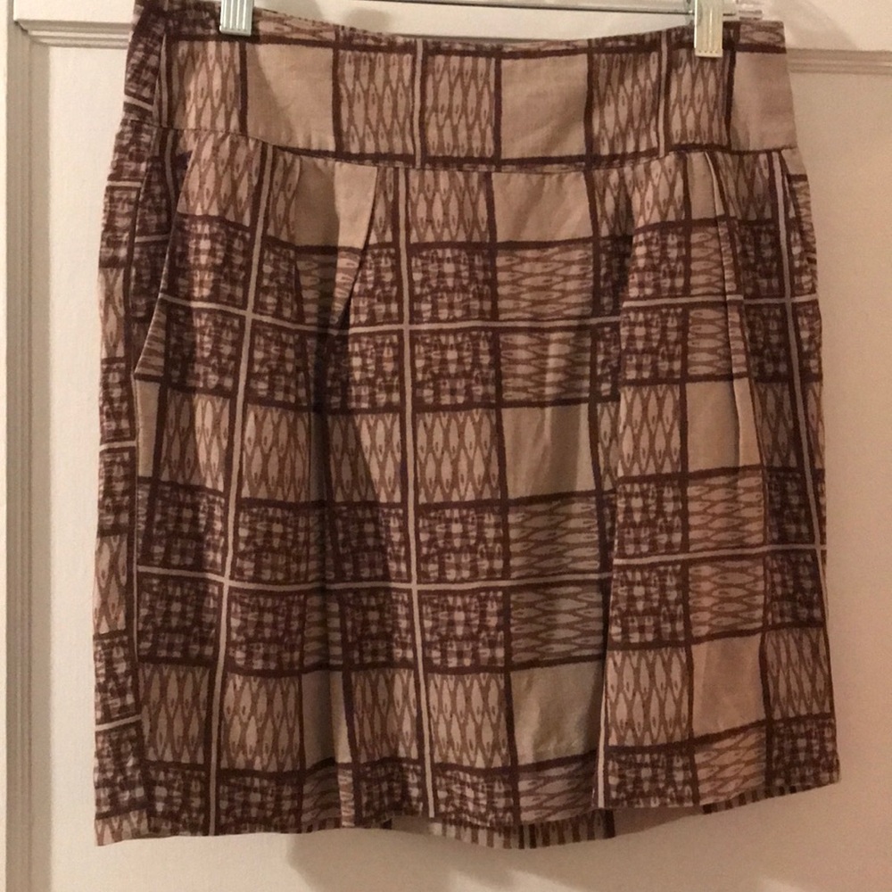 Banana Republic brown patterned skirt